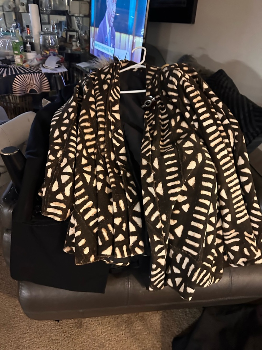 Black & Cream Geometric Pattern Women's Cape Jacket